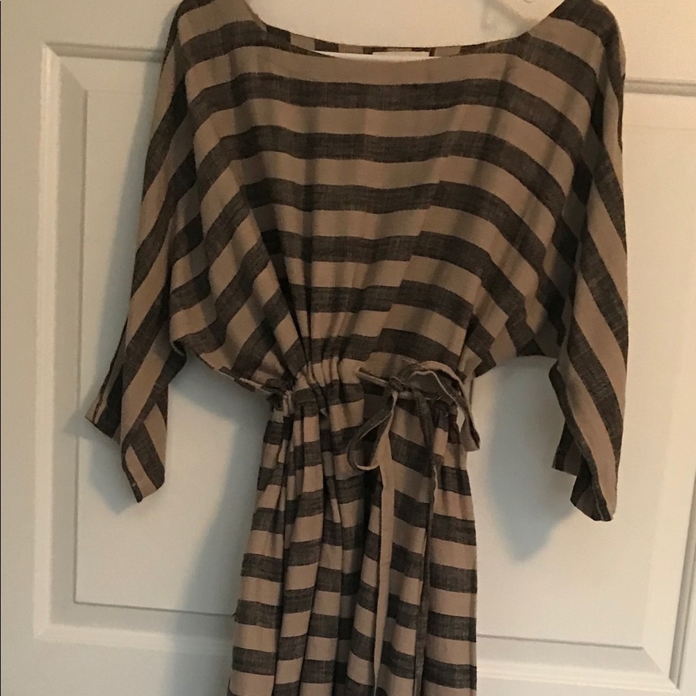 Interesting One size dress.